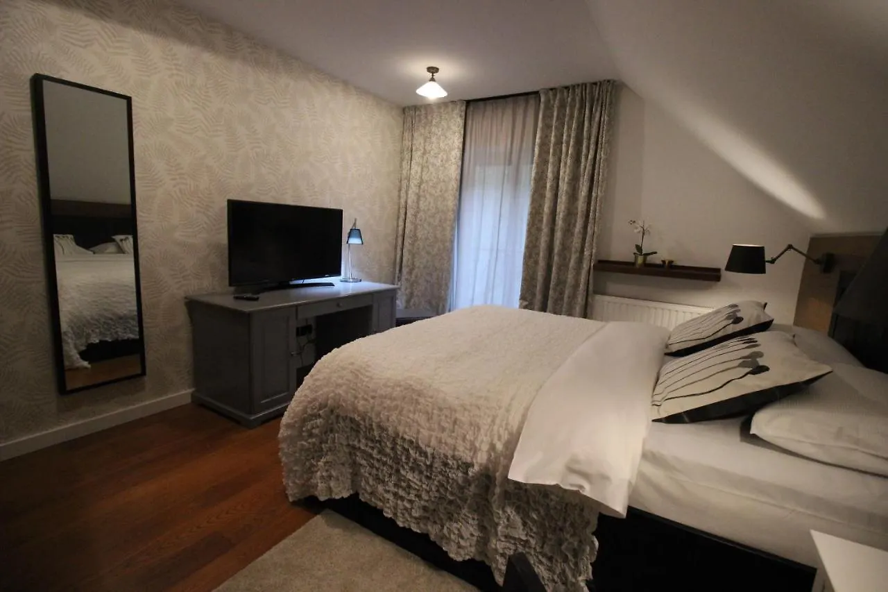 Villa VEGA Gornji Sajn